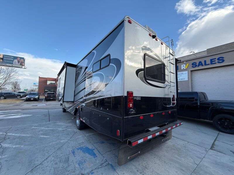 2013 Fleetwood Storm 32BH Bunks & 2 Slides - Image 5