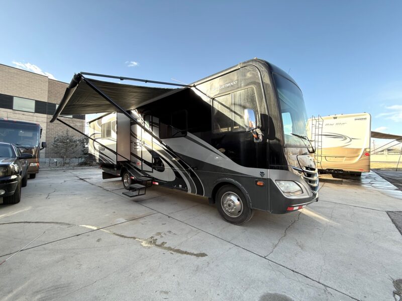 2013 Fleetwood Storm 32BH Bunks & 2 Slides - Image 8