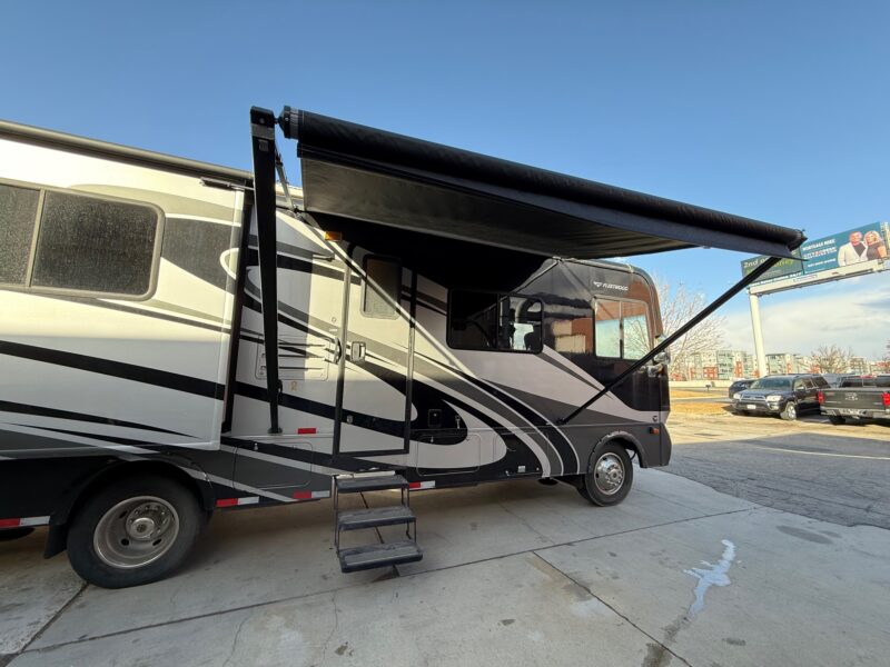 2013 Fleetwood Storm 32BH Bunks & 2 Slides - Image 10