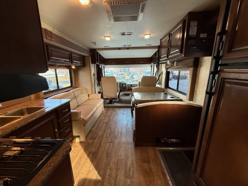 2013 Fleetwood Storm 32BH Bunks & 2 Slides - Image 13