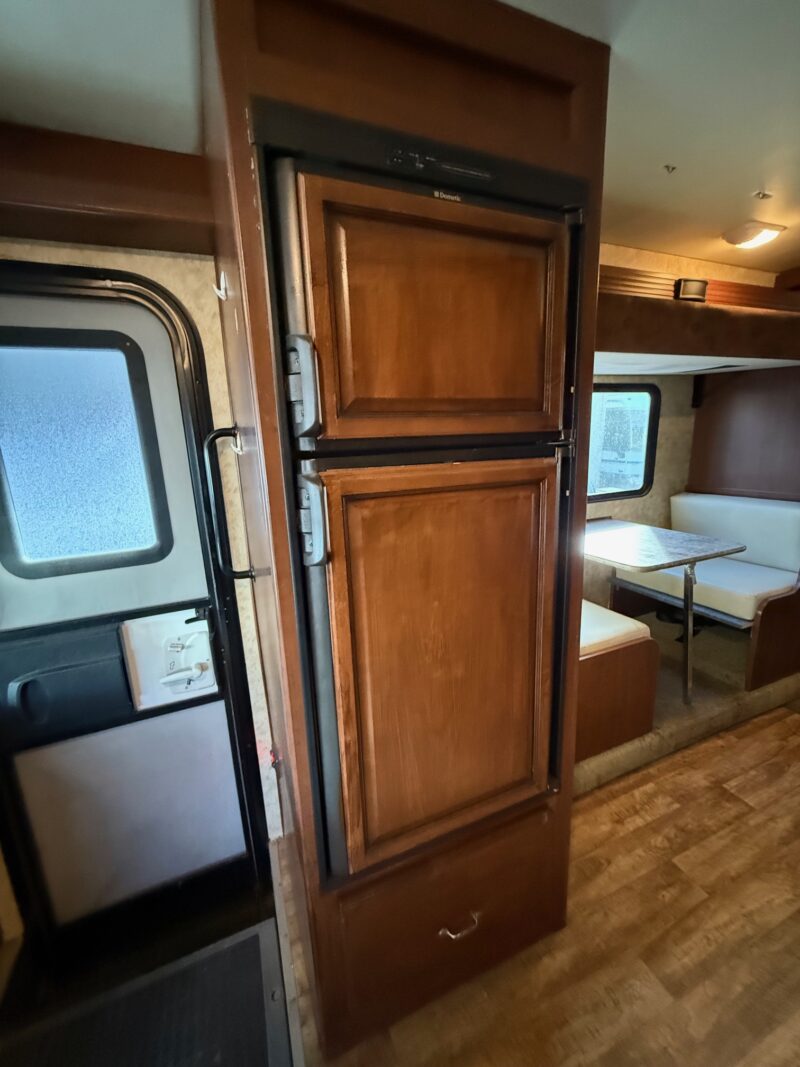 2013 Fleetwood Storm 32BH Bunks & 2 Slides - Image 30