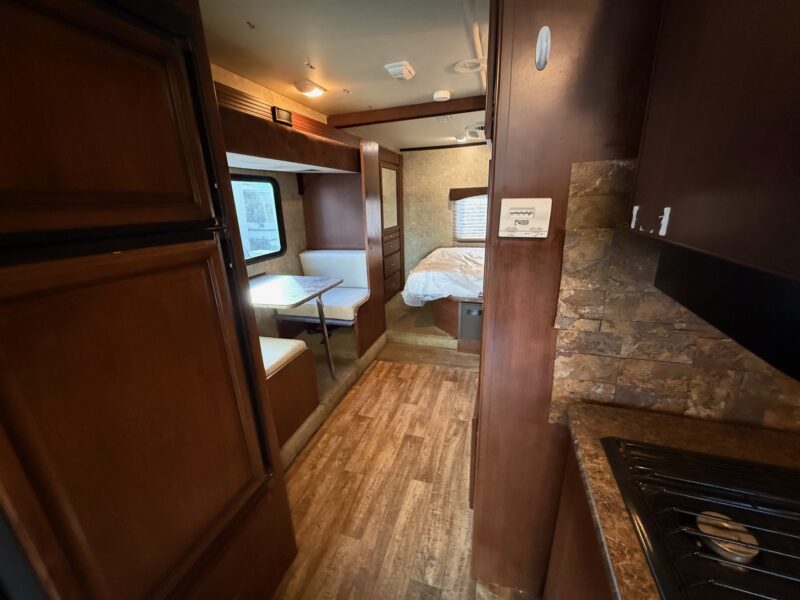 2013 Fleetwood Storm 32BH Bunks & 2 Slides - Image 31