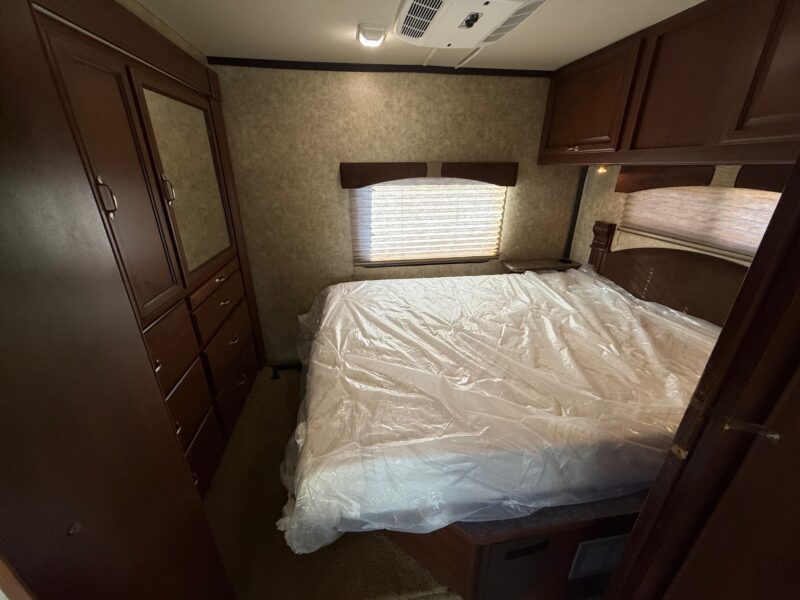 2013 Fleetwood Storm 32BH Bunks & 2 Slides - Image 39