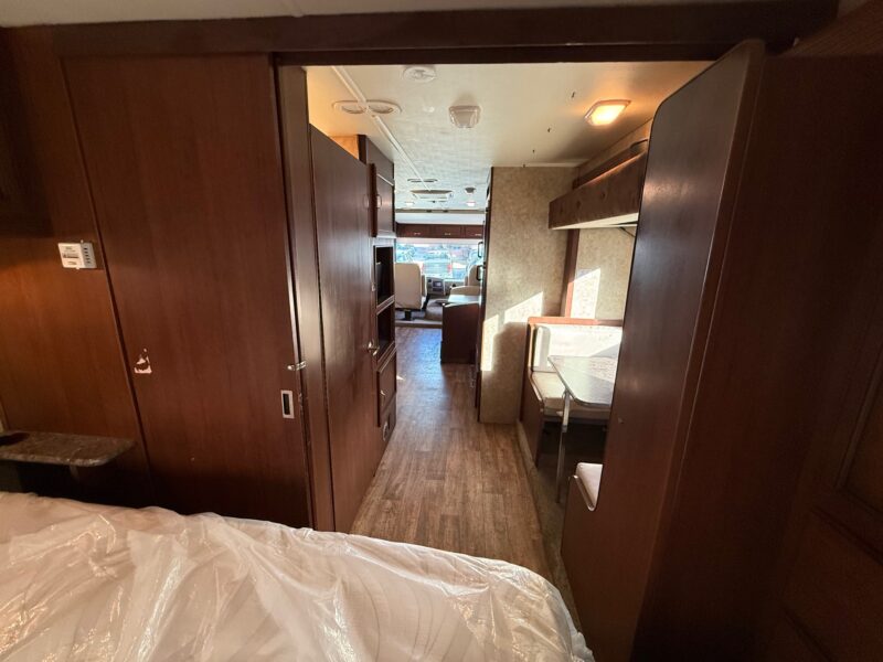 2013 Fleetwood Storm 32BH Bunks & 2 Slides - Image 41