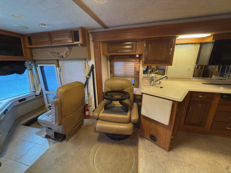 2004 National Tropical 370 Pusher with 3 Slides - Image 28