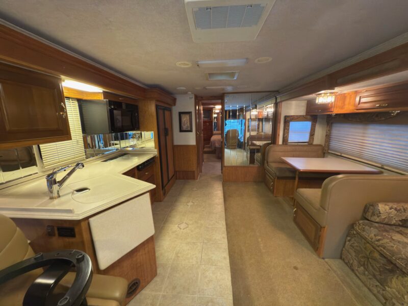 2004 National Tropical 370 Pusher with 3 Slides - Image 40