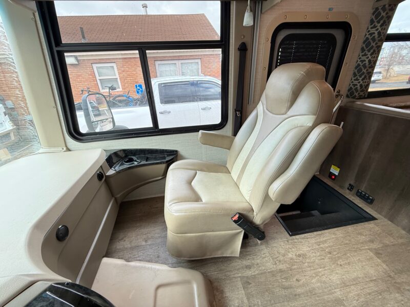 2018 Jayco Alante 29S Slide & Low Miles - Image 32