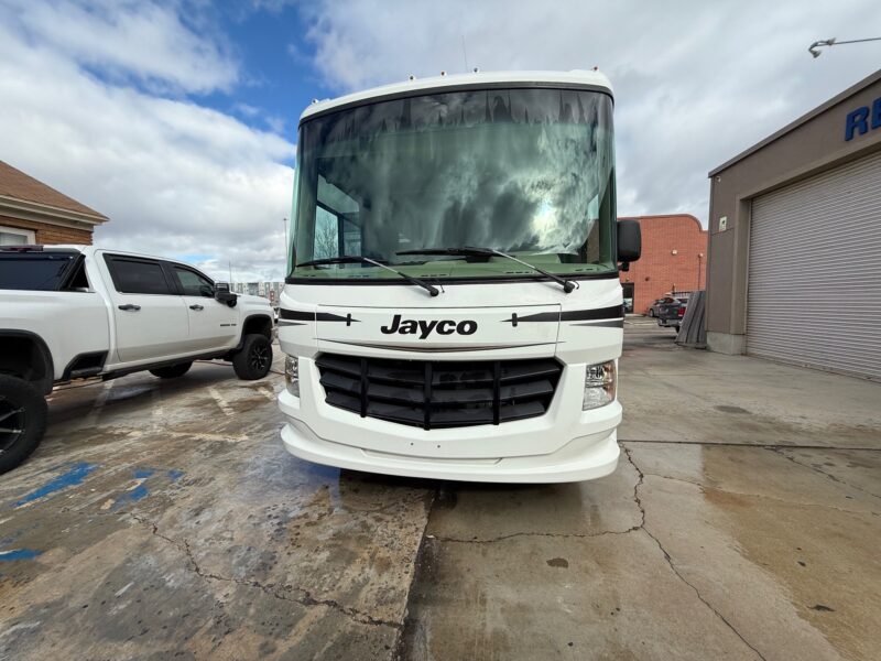 2018 Jayco Alante 29S Slide & Low Miles - Image 12