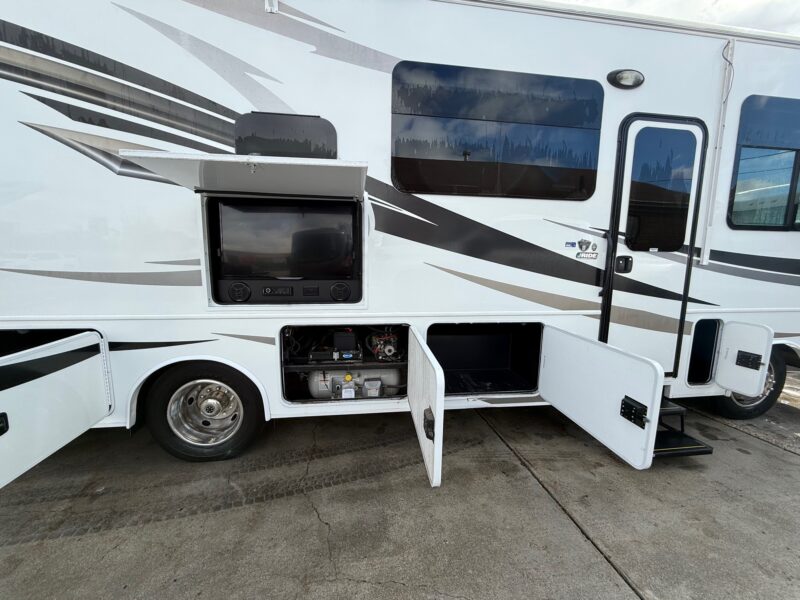 2018 Jayco Alante 29S Slide & Low Miles - Image 19