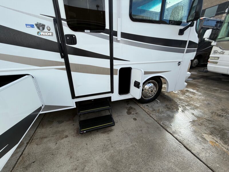 2018 Jayco Alante 29S Slide & Low Miles - Image 22