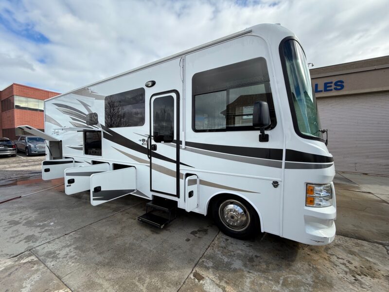 2018 Jayco Alante 29S Slide & Low Miles - Image 14