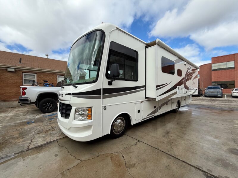 2018 Jayco Alante 29S Slide & Low Miles