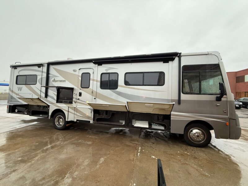 2011 Winnebago Sightseer 33C with 3 Slides - Image 5