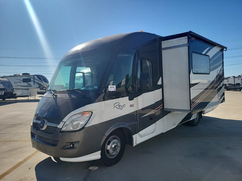 2014 Itasca Reyo 25P diesel with Slide