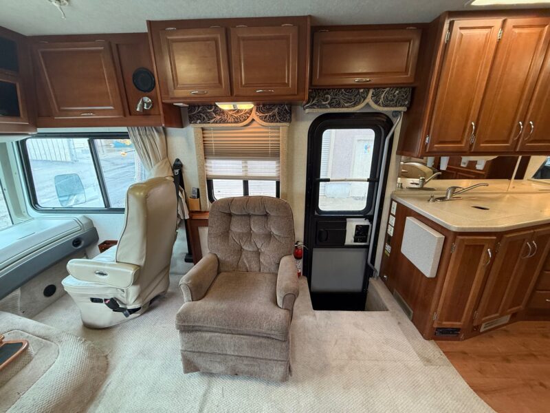 2006 Fleetwood Southwind 32VS - Image 18