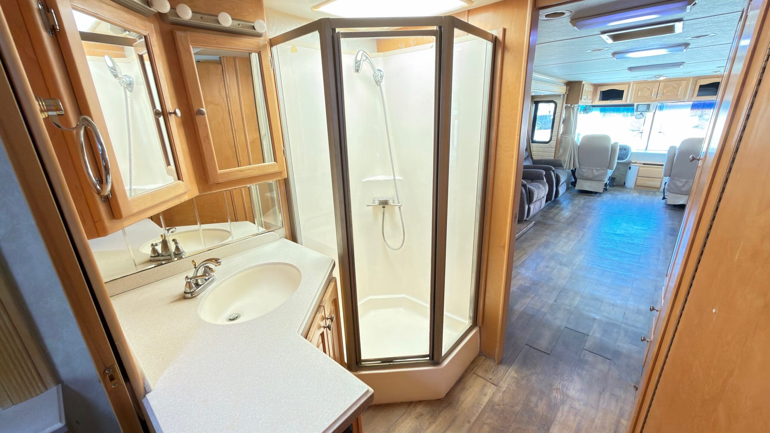 2002 Tiffin Allegro Bus 38TP with 3 Slides - Image 49