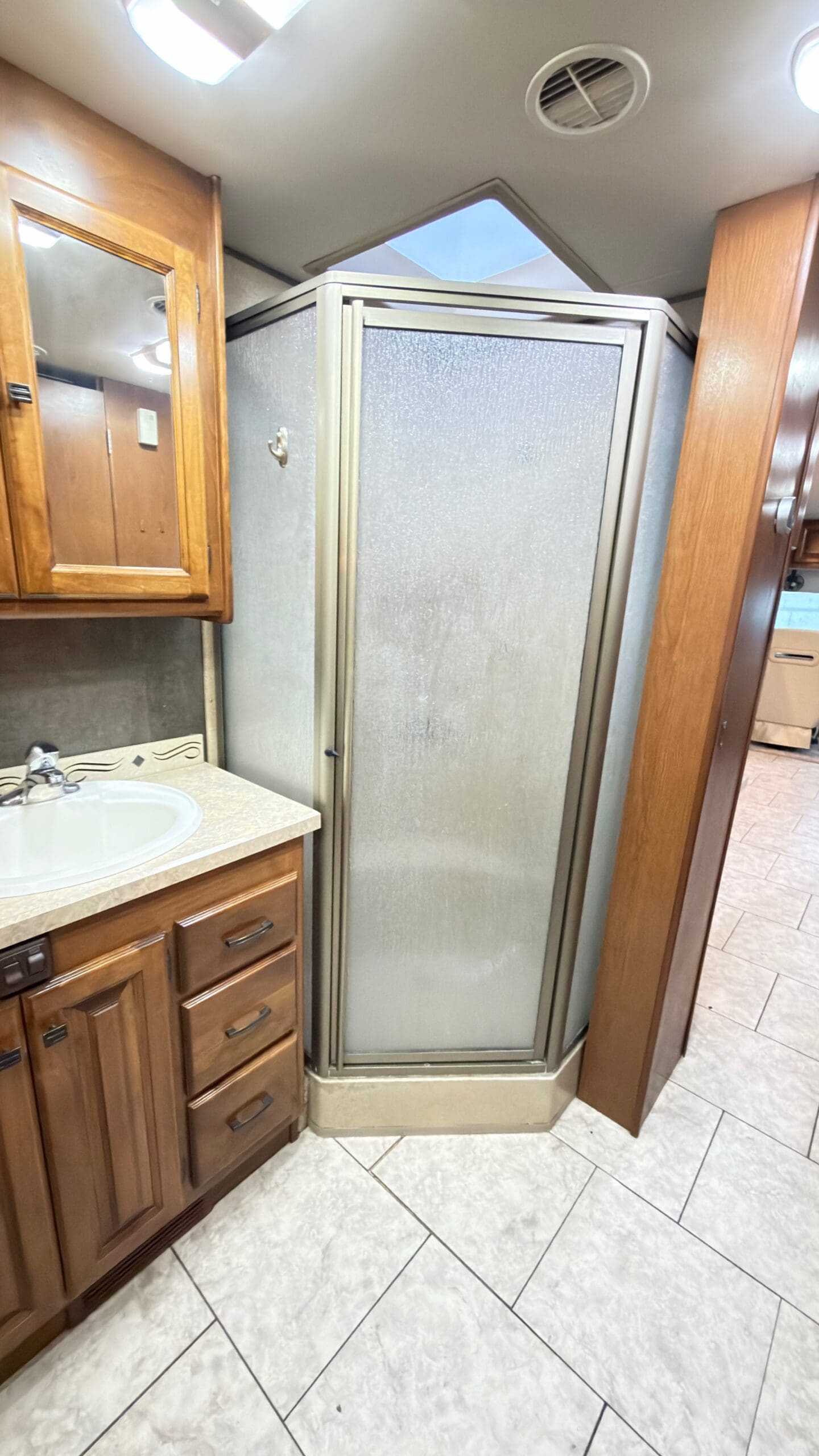 2012 Tiffin Allegro Open Road 34TGA - Image 51