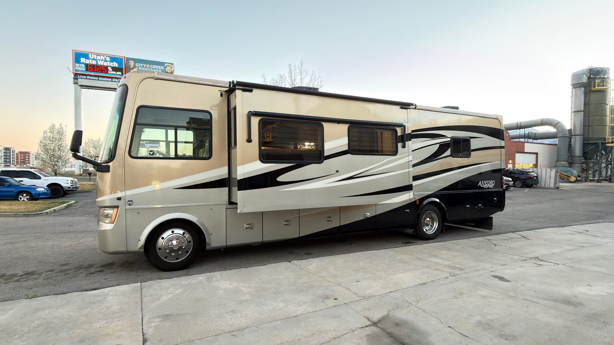 2012 Tiffin Allegro Open Road 34TGA - Image 16