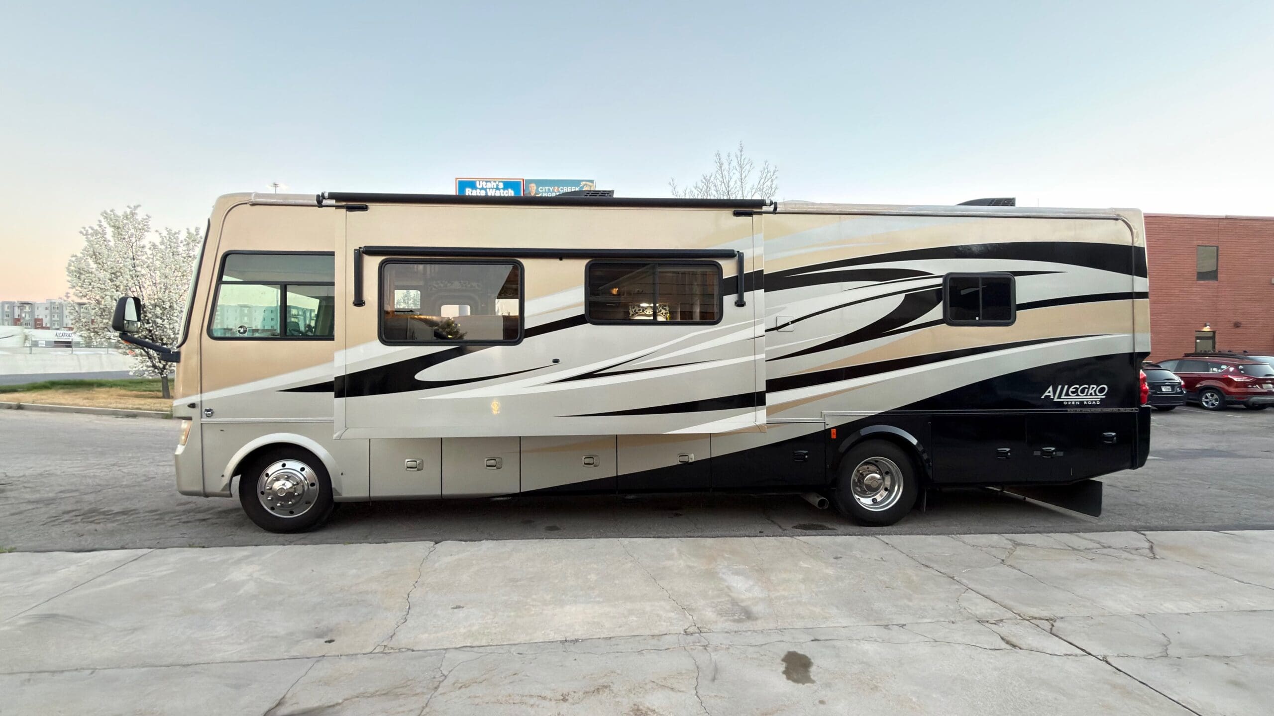 2012 Tiffin Allegro Open Road 34TGA - Image 17