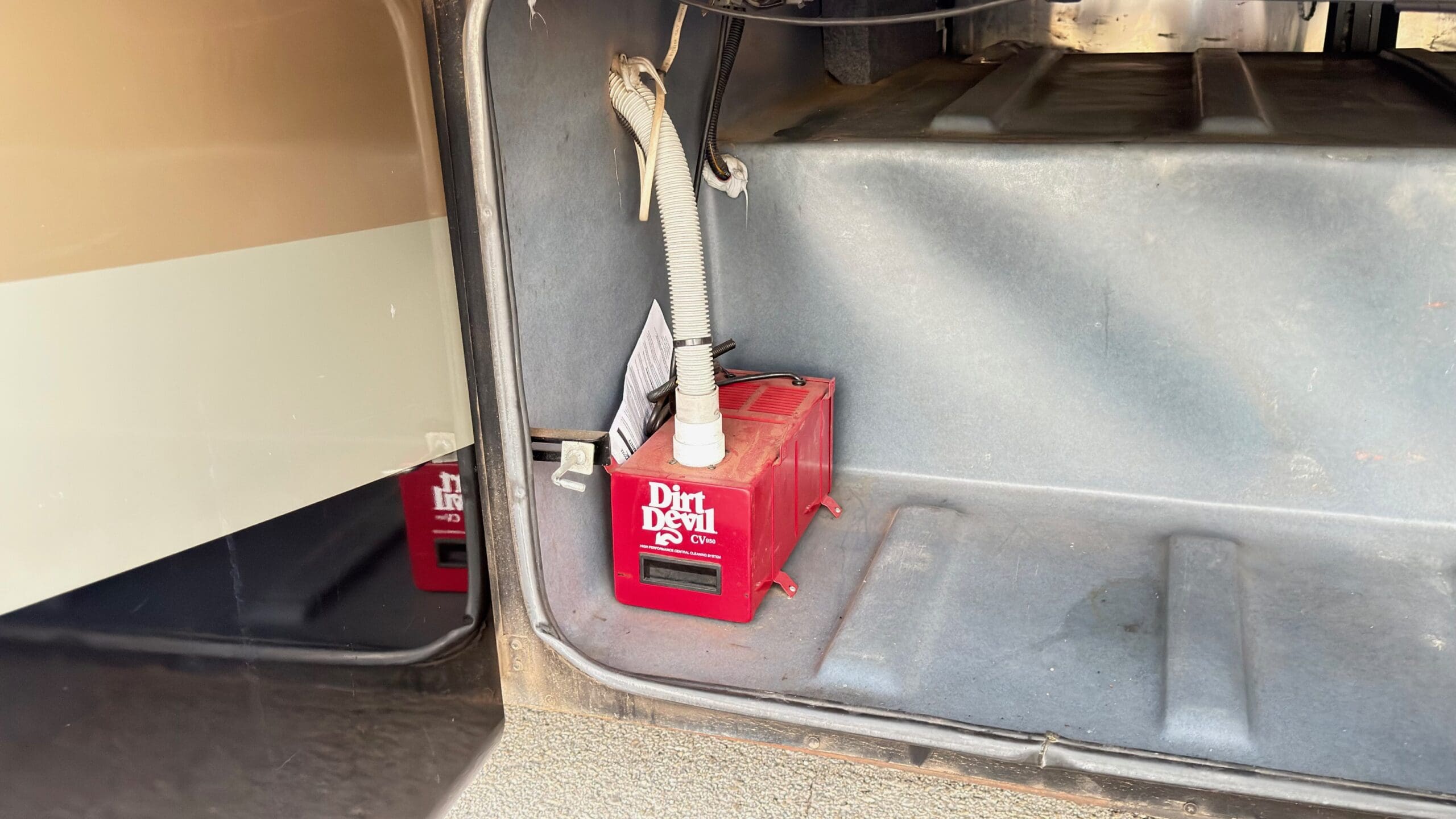 2012 Tiffin Allegro Open Road 34TGA - Image 11