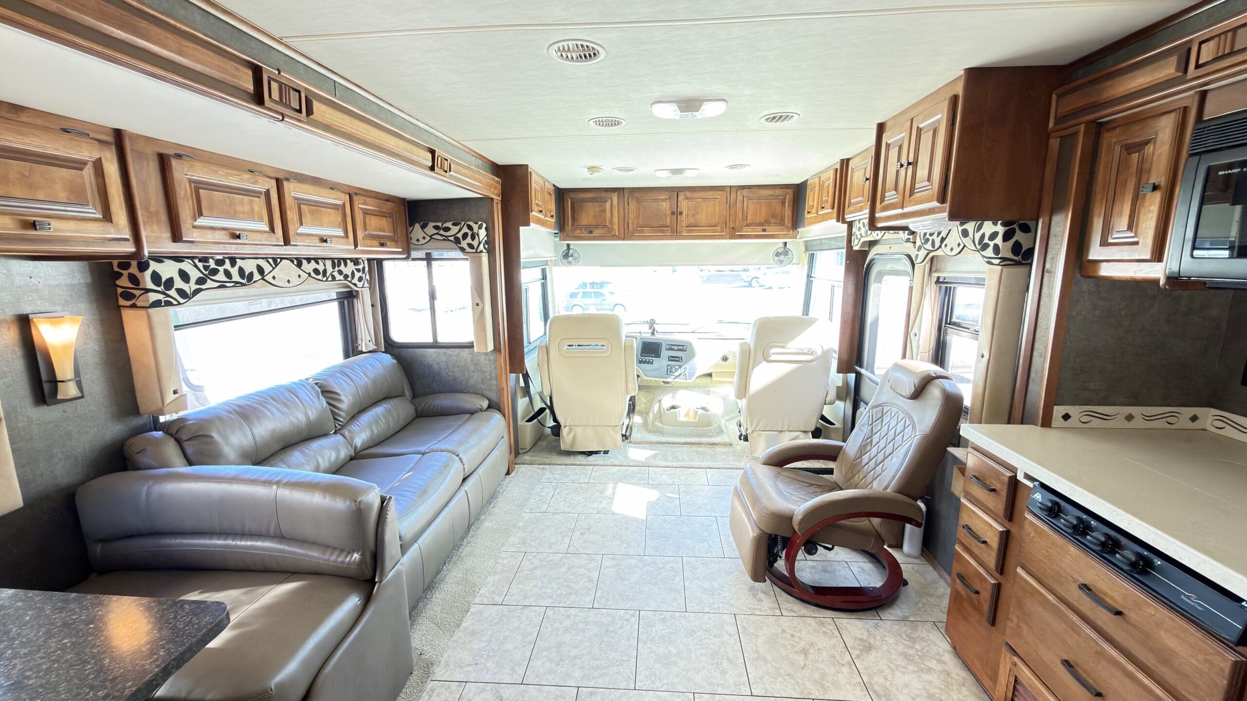 2012 Tiffin Allegro Open Road 34TGA - Image 28