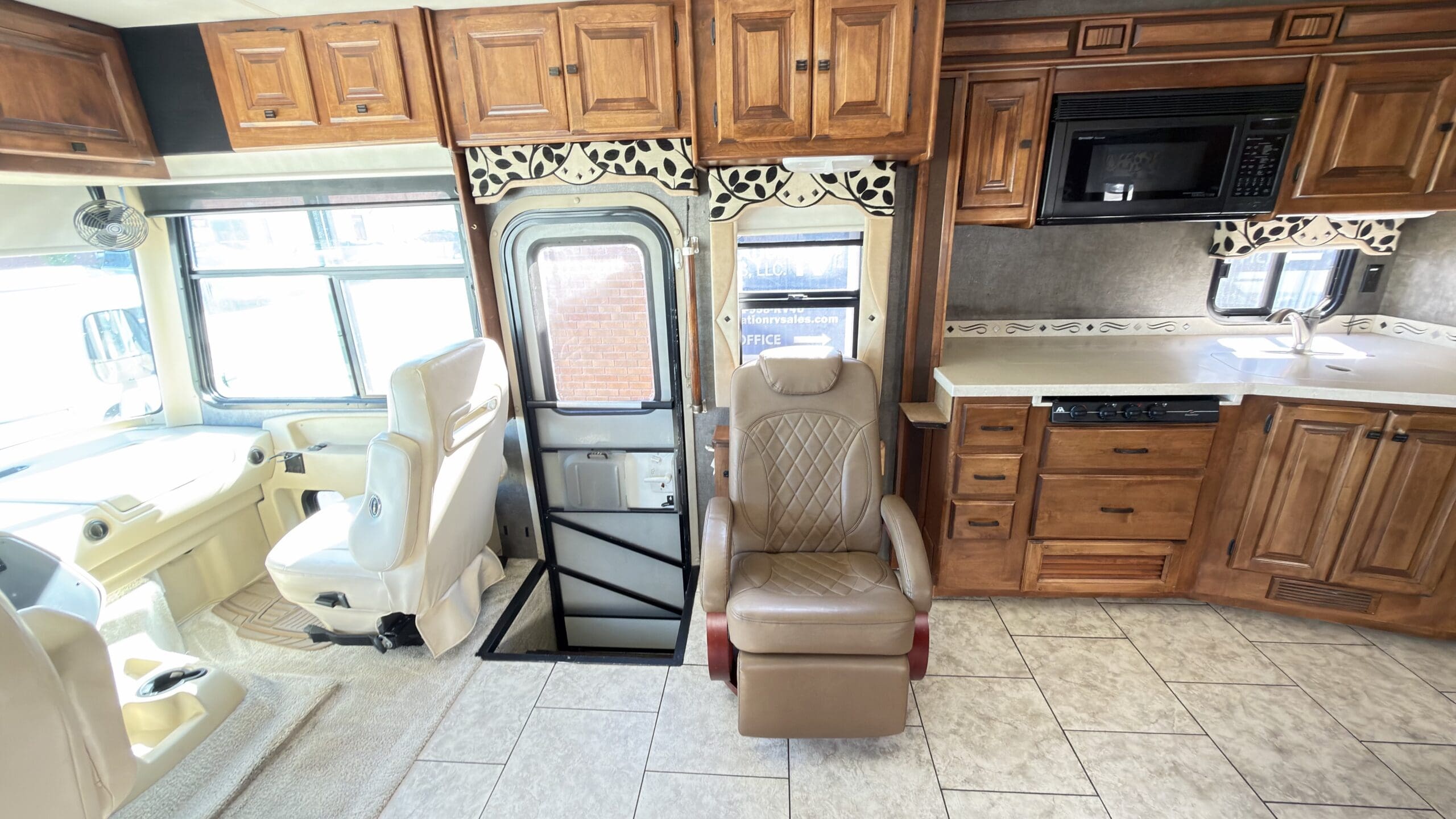 2012 Tiffin Allegro Open Road 34TGA - Image 29