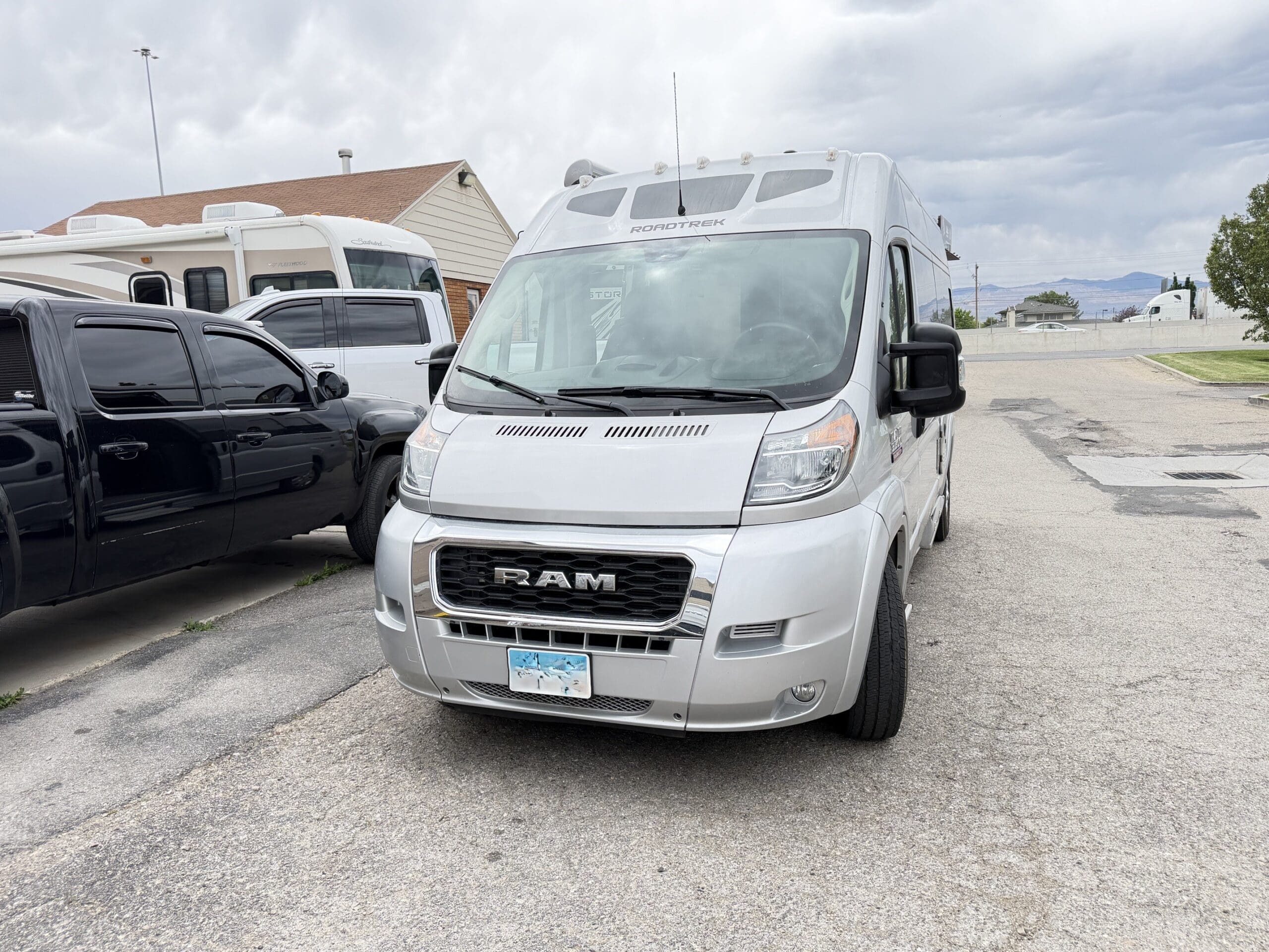 2021 Roadtrek Zion SRT Class B with Low miles - Image 5
