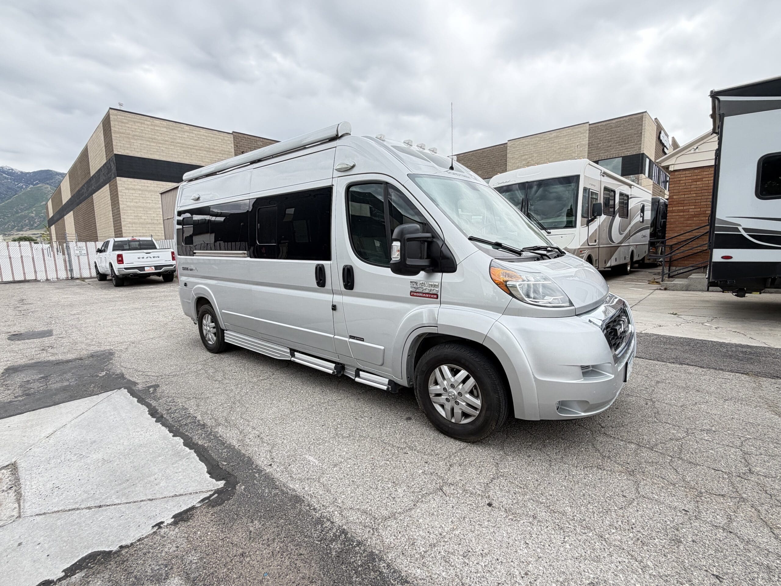 2021 Roadtrek Zion SRT Class B with Low miles - Image 6