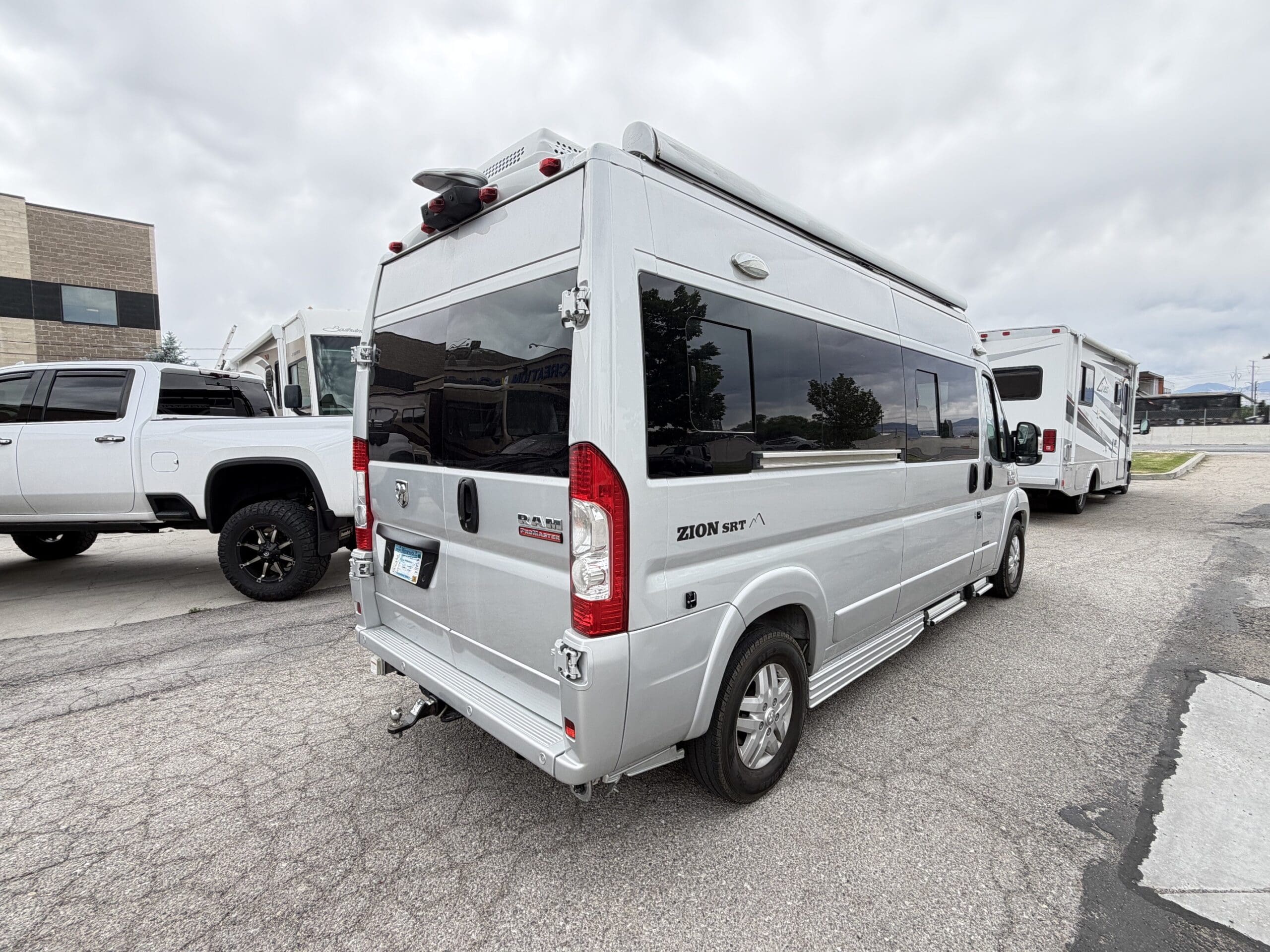 2021 Roadtrek Zion SRT Class B with Low miles - Image 8