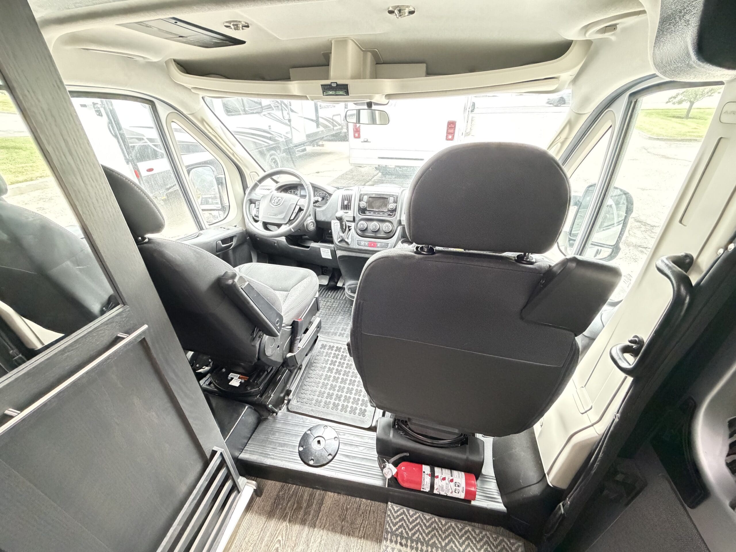 2021 Roadtrek Zion SRT Class B with Low miles - Image 12