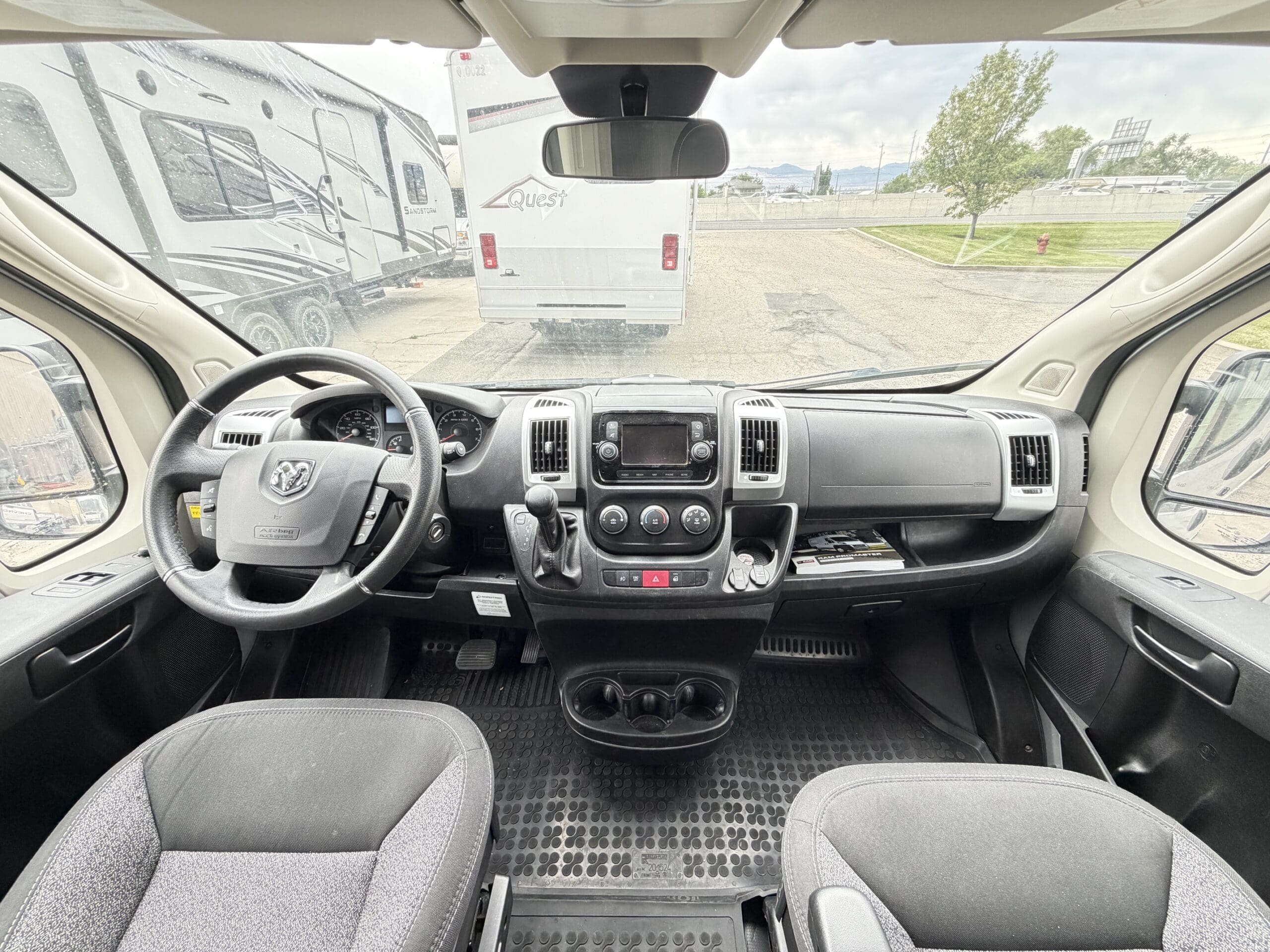 2021 Roadtrek Zion SRT Class B with Low miles - Image 13
