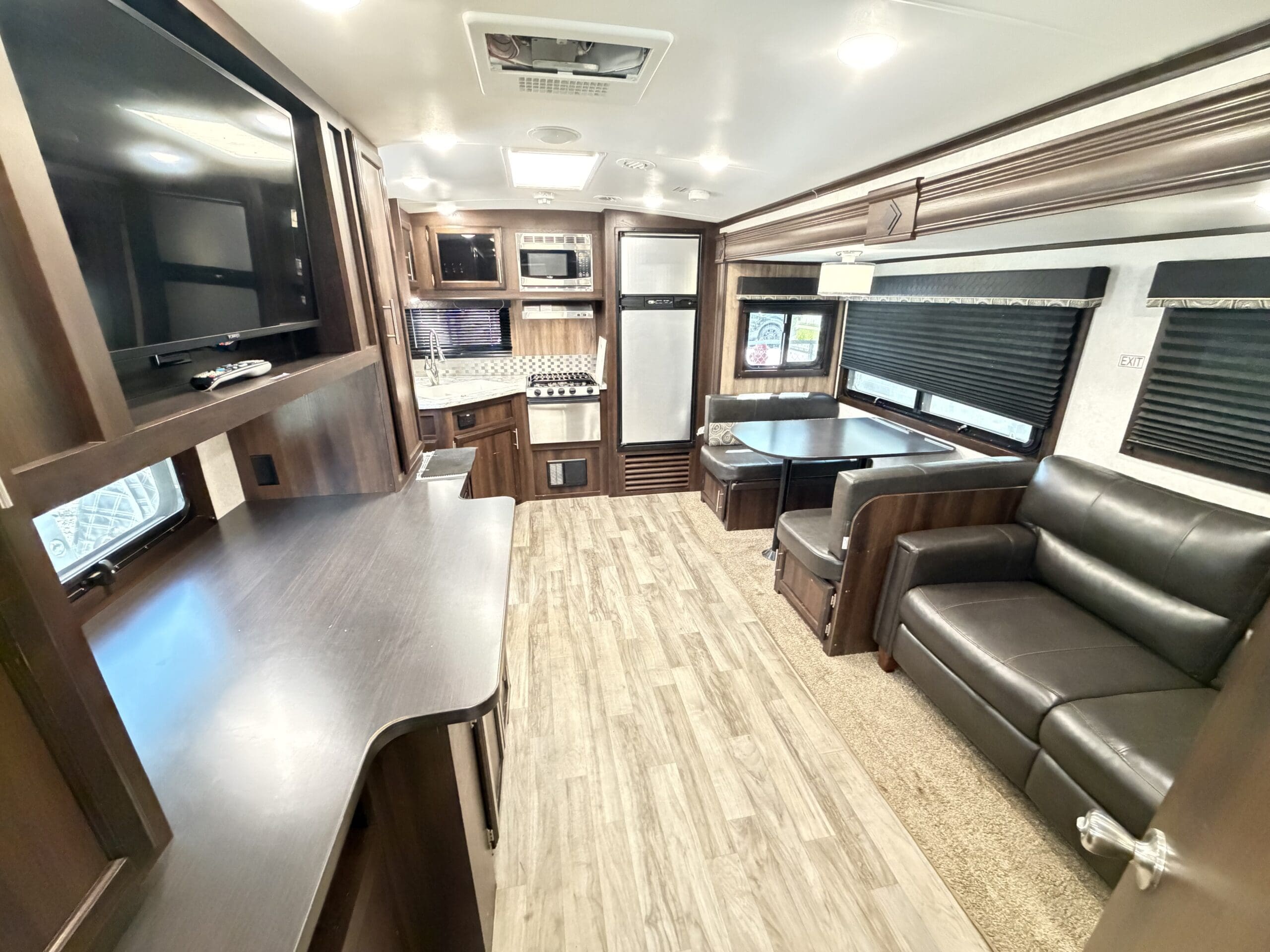 2018 Jayco White Hawk 26RK with large Slide - Image 12