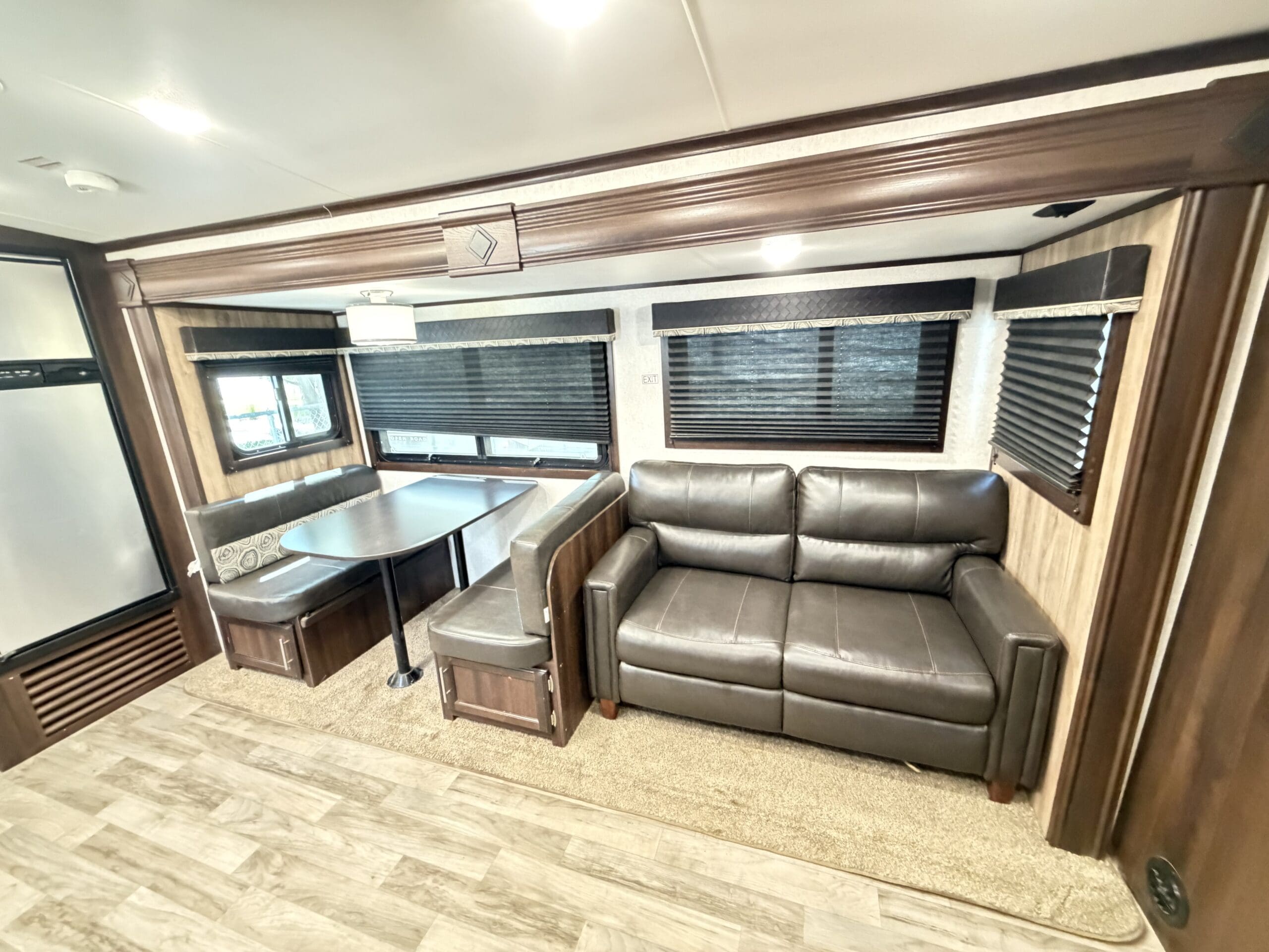 2018 Jayco White Hawk 26RK with large Slide - Image 13