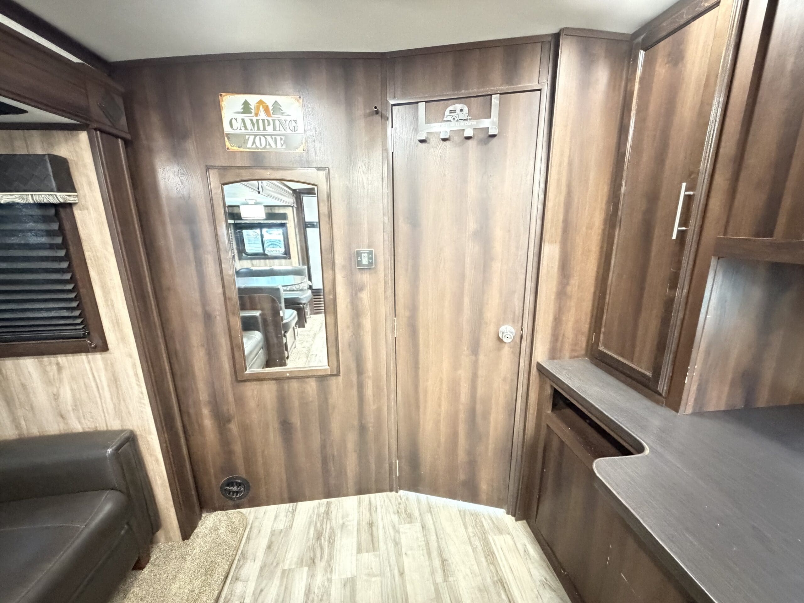 2018 Jayco White Hawk 26RK with large Slide - Image 20