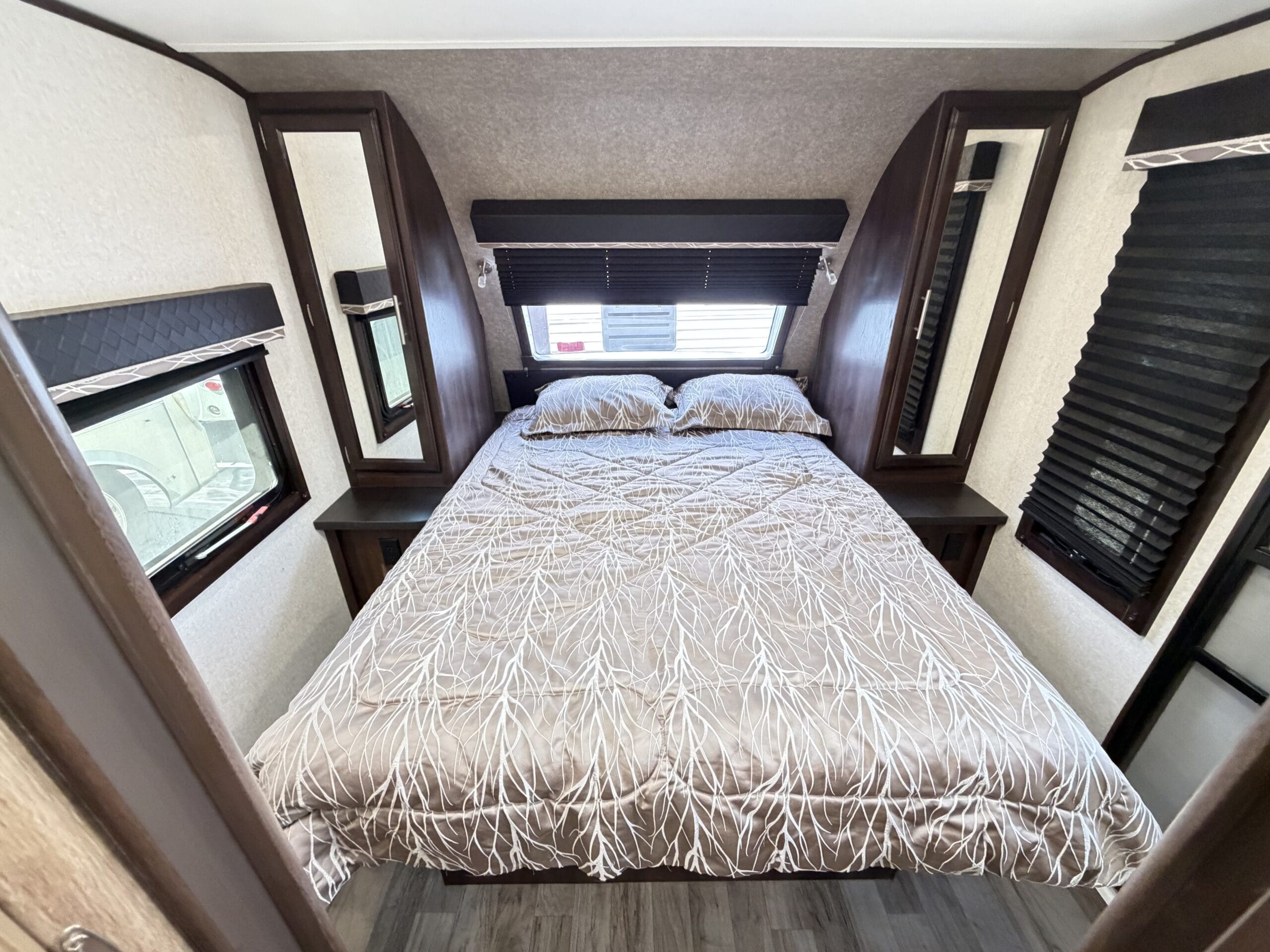 2018 Jayco White Hawk 26RK with large Slide - Image 27