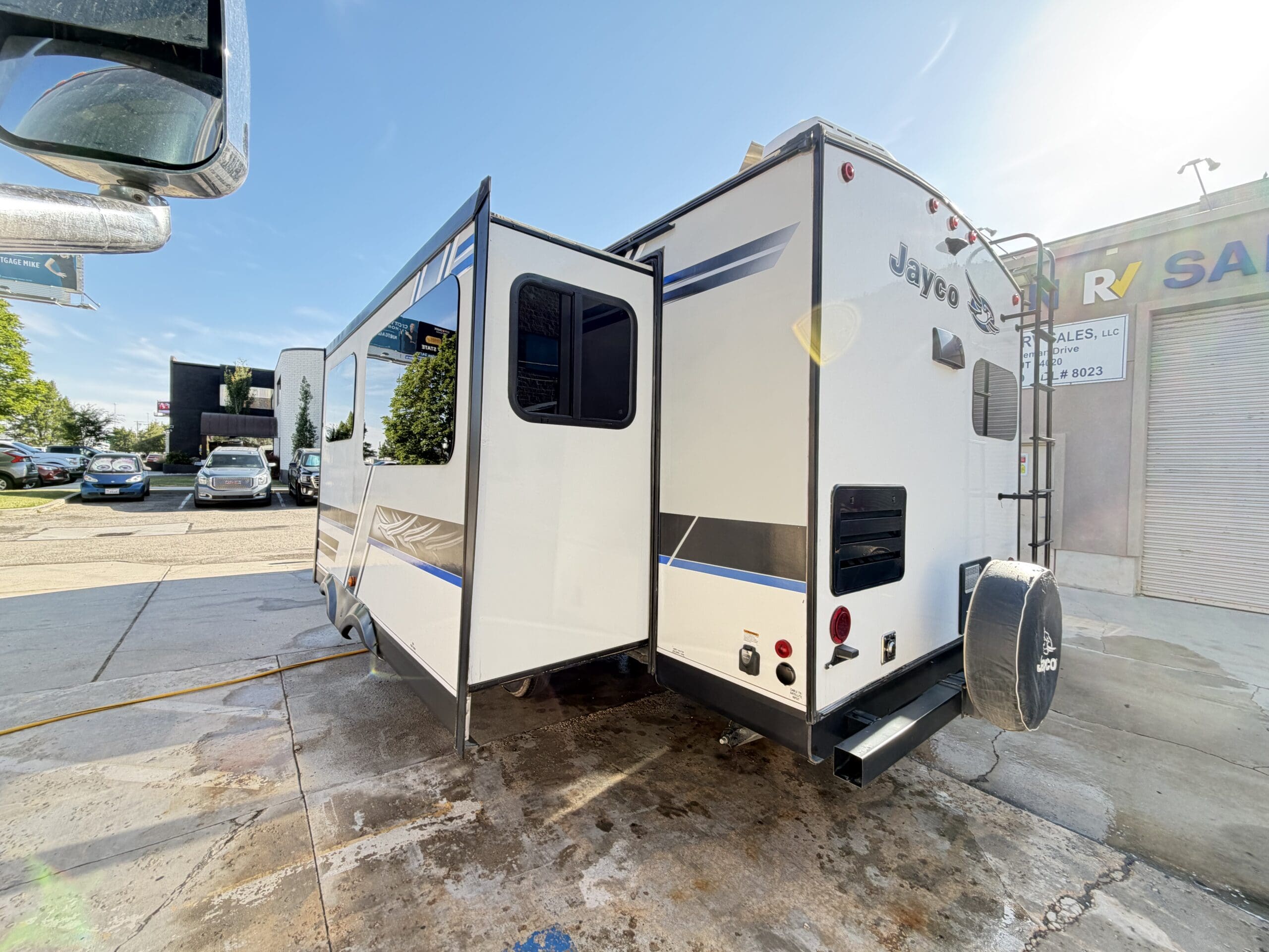 2018 Jayco White Hawk 26RK with large Slide - Image 3