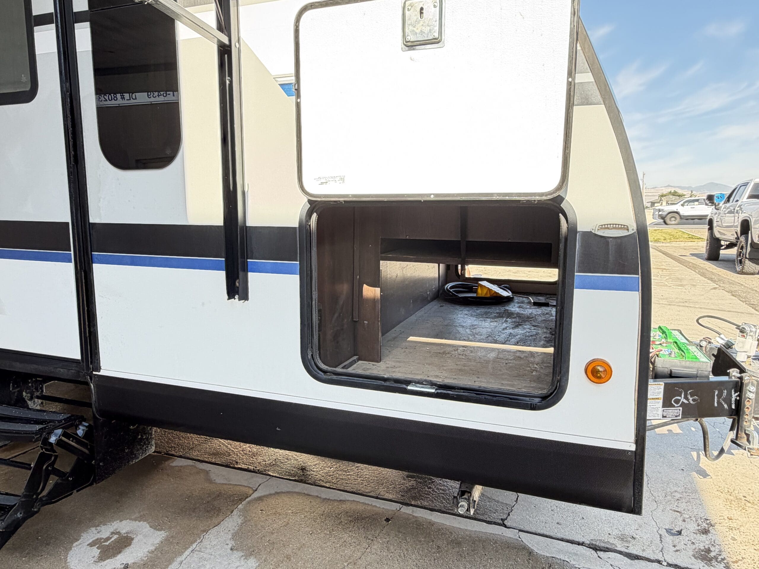 2018 Jayco White Hawk 26RK with large Slide - Image 10