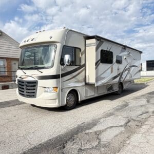 2015 Thor A.C.E 29.3 Slide & Low Miles
