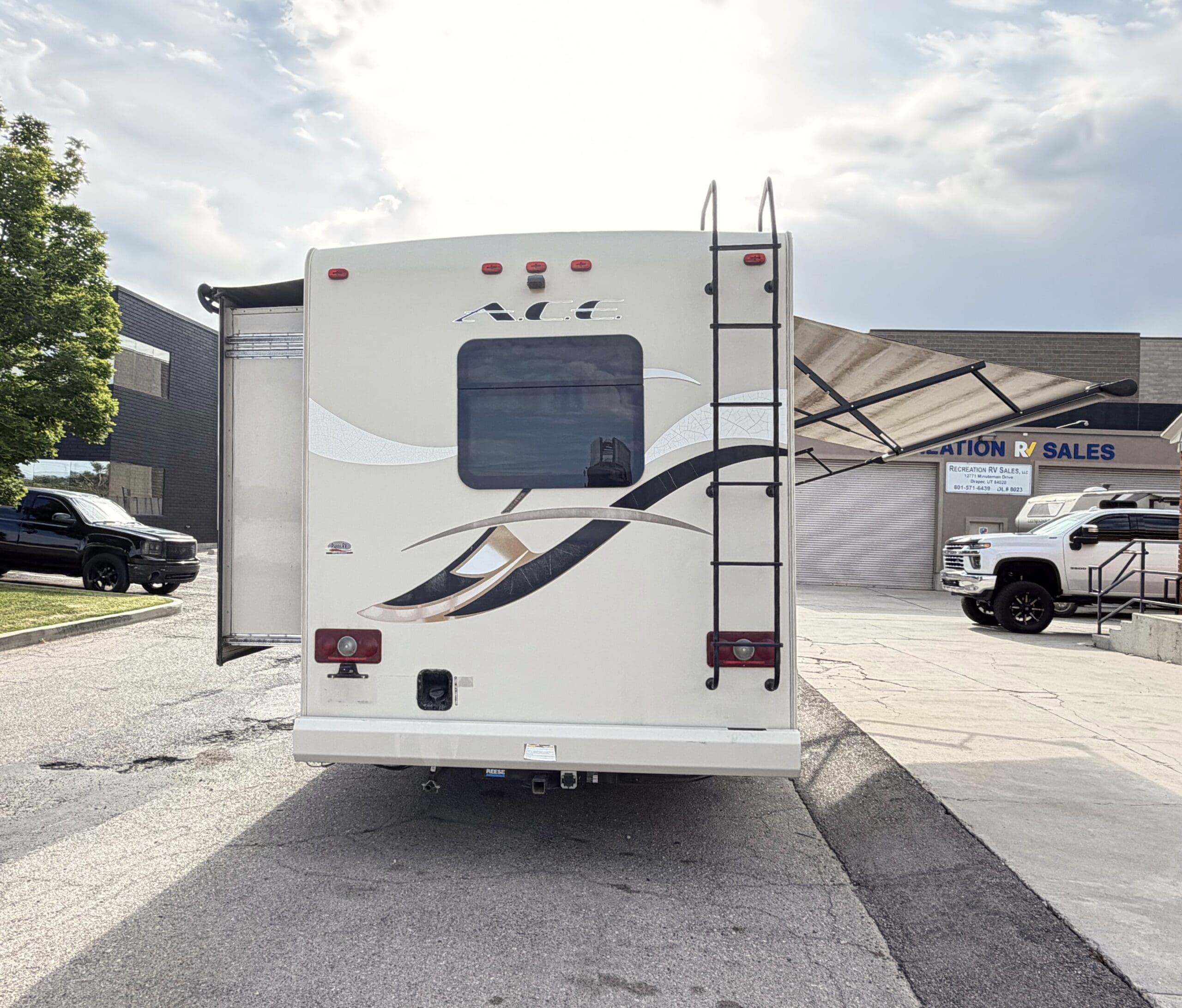 2015 Thor A.C.E 29.3 Slide & Low Miles - Image 19