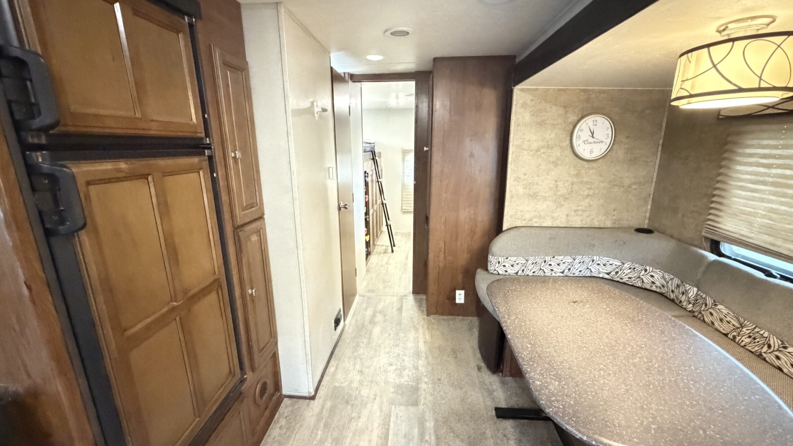 2017 Coachmen Freedom Express Liberty 310BHDS - Image 18