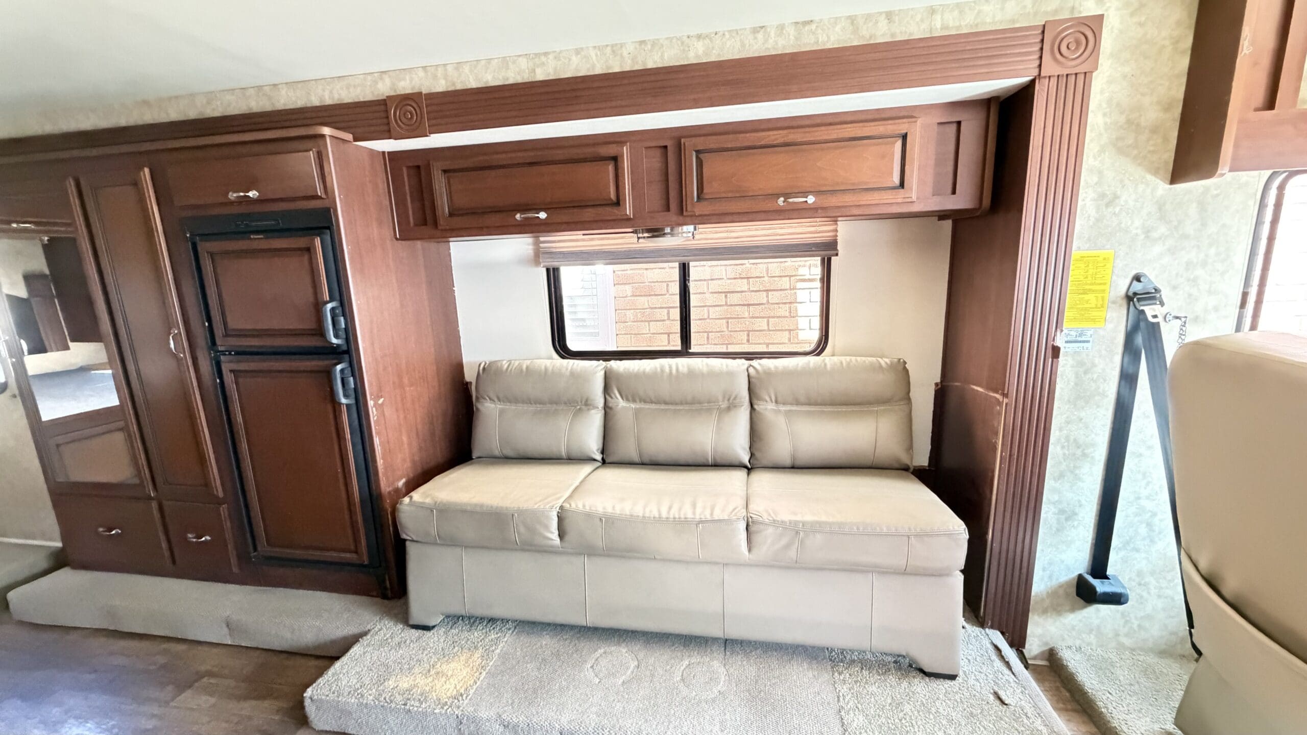 2013 Fleetwood Storm 28MS with Slide - Image 23