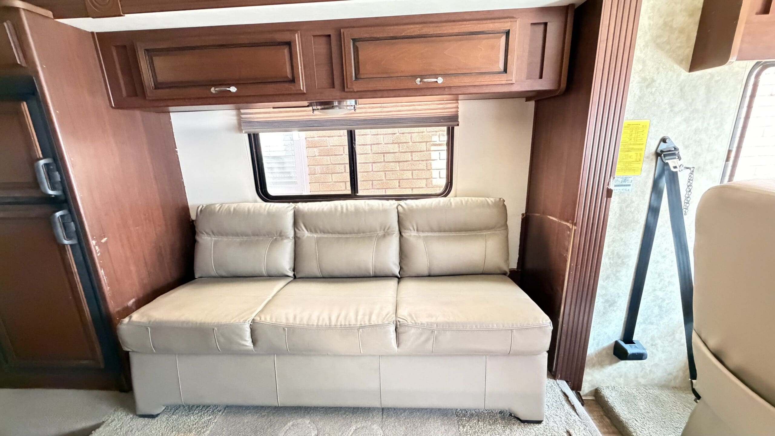 2013 Fleetwood Storm 28MS with Slide - Image 24