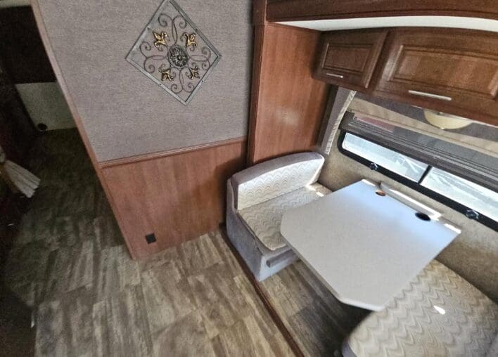 2016 Forest River Georgetown 364TS bunks & Bath 1/2 - Image 10