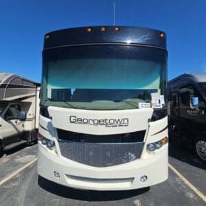 2016 Forest River Georgetown 364TS bunks & Bath 1/2