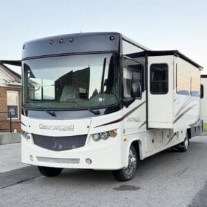 2016 Forest River Georgetown 364TS bunks & Full Bath + 2