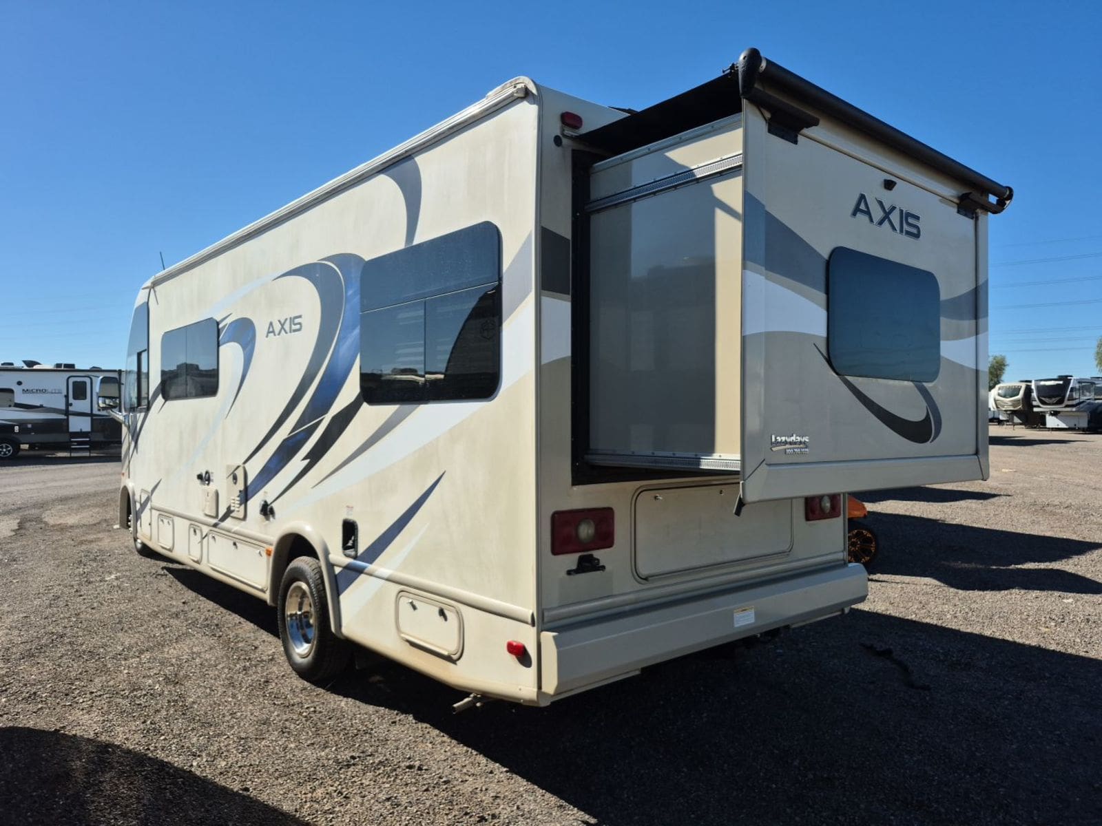 2017 Thor AXIS 25.2 Class A motorhome - Image 2