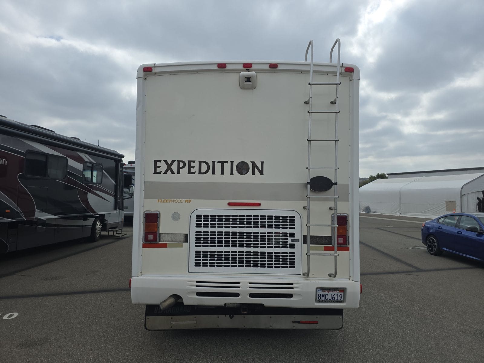 2003 Fleetwood Expedition 36T pusher with 2 slides - Image 6