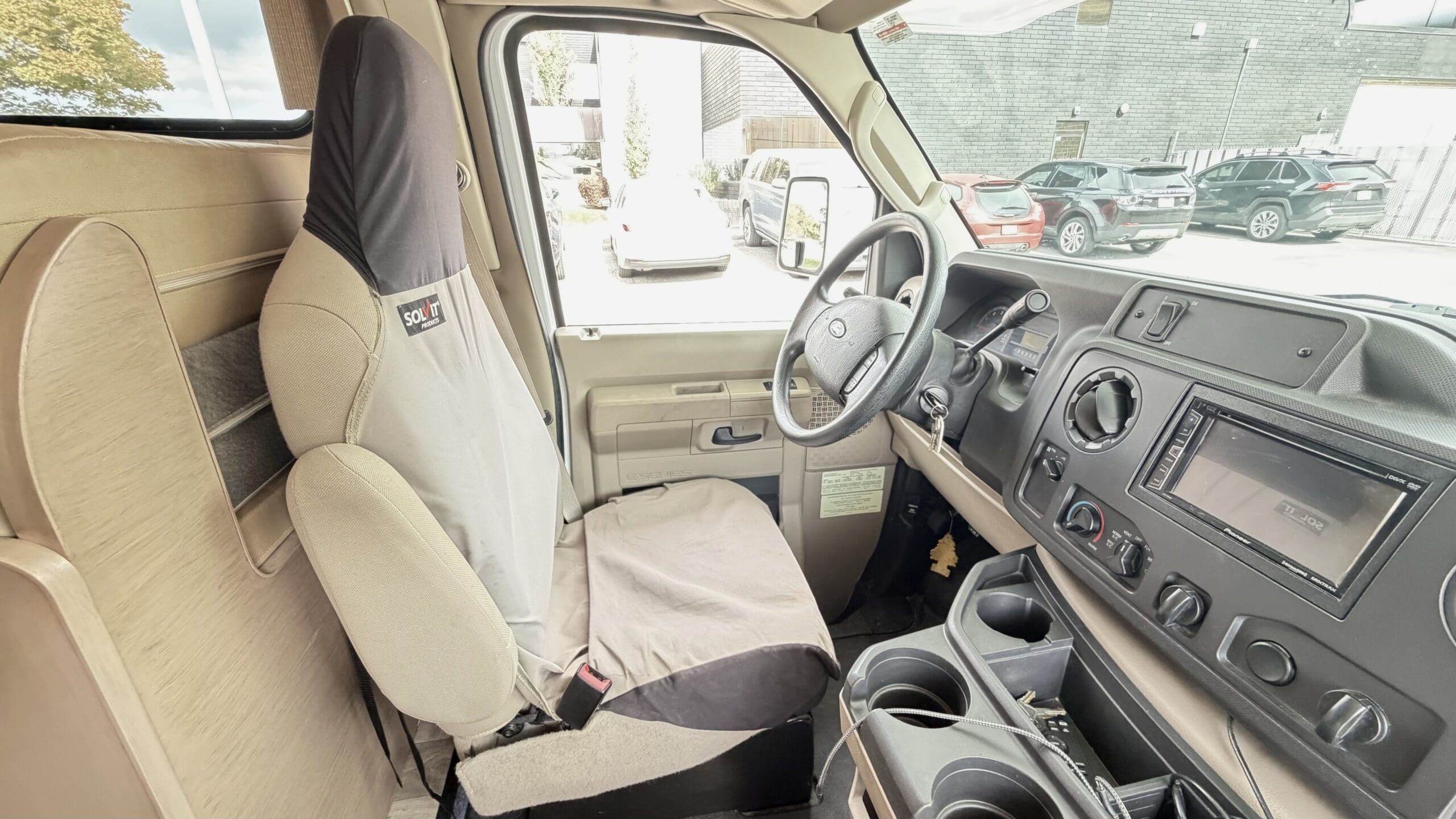 2017 Winnebago Spirit 22R Class C motorhome - Image 21