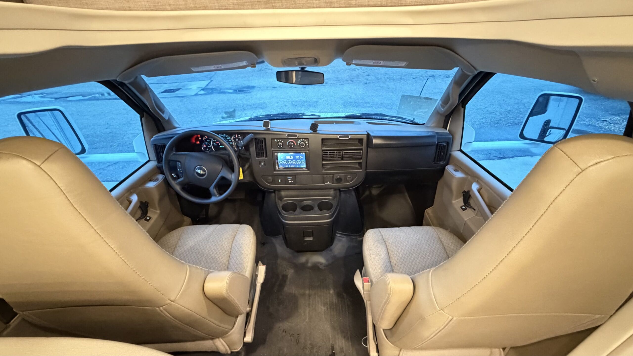 2025 Thor Chateau 22E Class C motorhome - Image 20