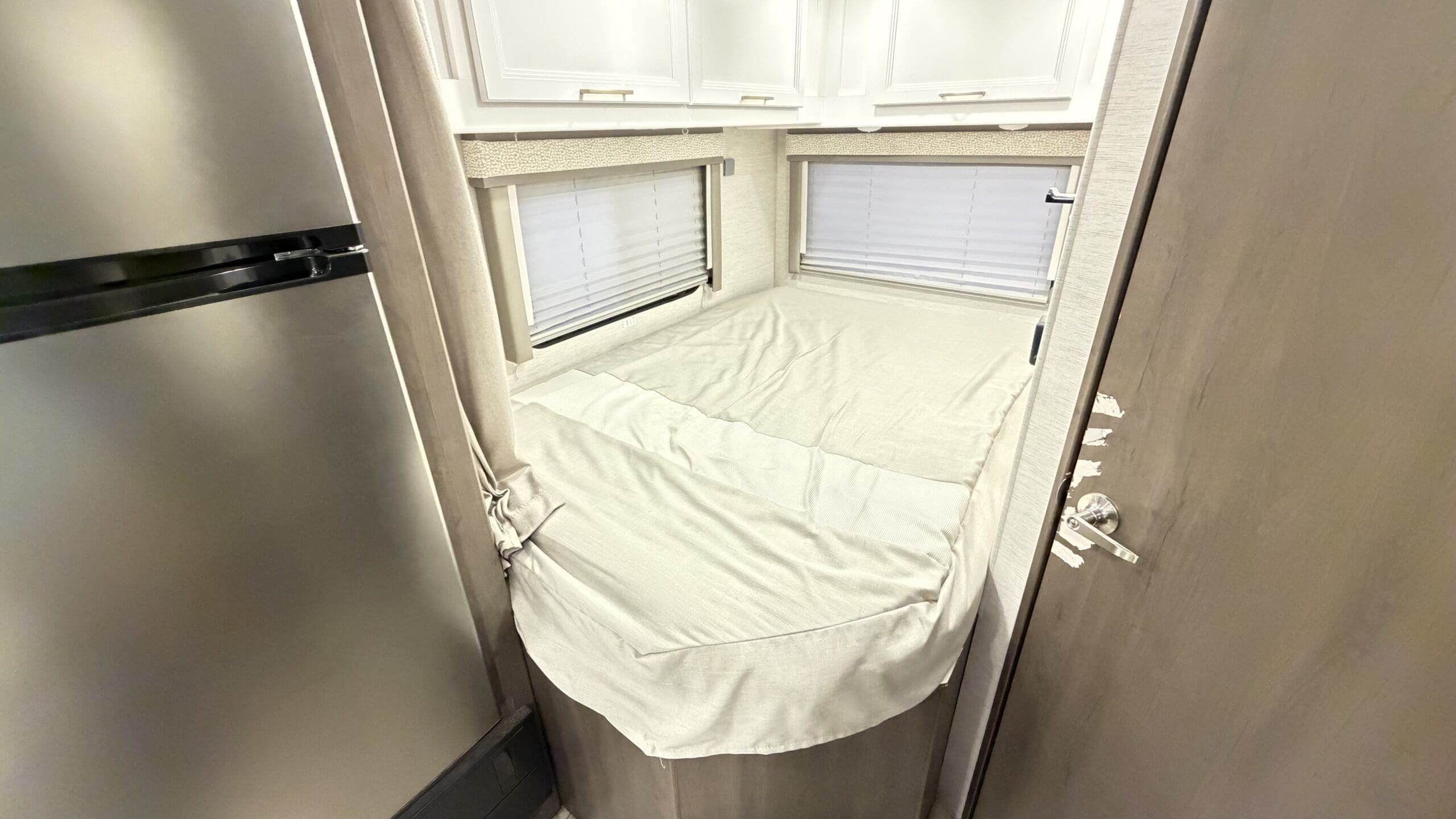 2025 Thor Chateau 22E Class C motorhome - Image 36